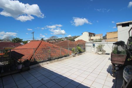 Casa à venda com 120m², 3 quartos e 3 vagasTerraço