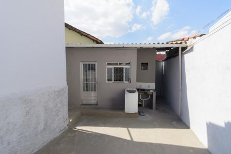 Casa à venda com 180m², 3 quartos e 3 vagas Casa à venda com 180m², 3 quartos e 3 vagasCasa Anexo 1