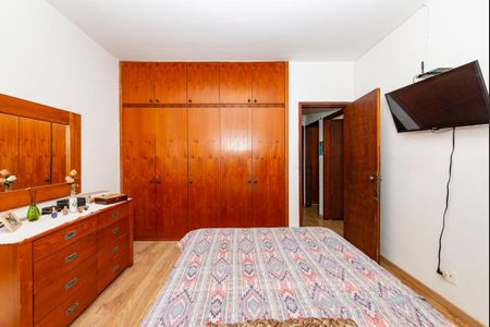 Apartamento à venda com 173m², 4 quartos e 2 vagas Apartamento à venda com 173m², 4 quartos e 2 vagasSuíte