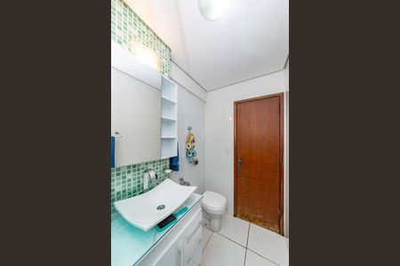 Apartamento à venda com 173m², 4 quartos e 2 vagas Apartamento à venda com 173m², 4 quartos e 2 vagasBanheiro Social 1
