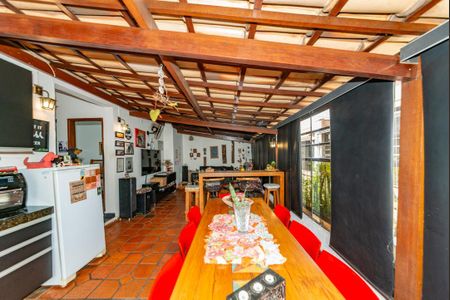 Apartamento à venda com 173m², 4 quartos e 2 vagas Apartamento à venda com 173m², 4 quartos e 2 vagasVaranda gourmet