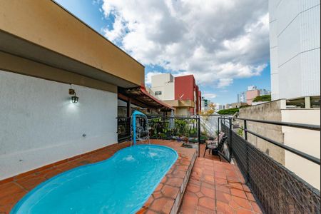 Apartamento à venda com 173m², 4 quartos e 2 vagas Apartamento à venda com 173m², 4 quartos e 2 vagasPiscina