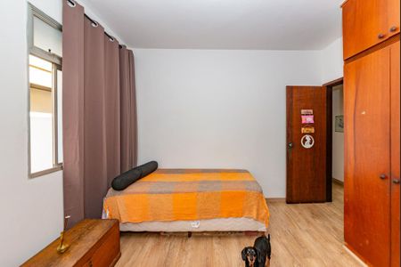 Apartamento à venda com 173m², 4 quartos e 2 vagas Apartamento à venda com 173m², 4 quartos e 2 vagasQuarto 2