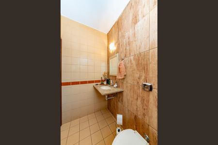 Apartamento à venda com 173m², 4 quartos e 2 vagas Apartamento à venda com 173m², 4 quartos e 2 vagasBanheiro Social 2