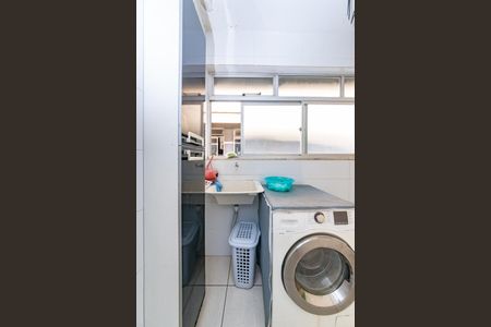 Apartamento à venda com 173m², 4 quartos e 2 vagas Apartamento à venda com 173m², 4 quartos e 2 vagasÁrea de Serviço