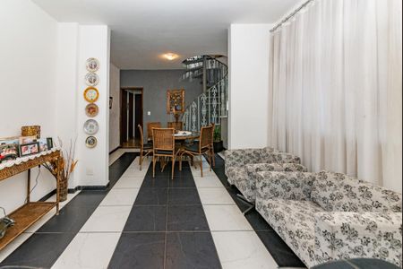 Apartamento à venda com 173m², 4 quartos e 2 vagas Apartamento à venda com 173m², 4 quartos e 2 vagasSala 1