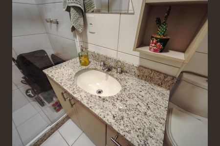 Apartamento à venda com 65m², 2 quartos e 1 vagaBanheiro Social