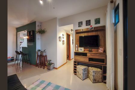 Apartamento à venda com 65m², 2 quartos e 1 vagaSala