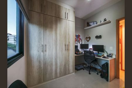 Apartamento à venda com 65m², 2 quartos e 1 vagaQuarto