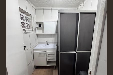 Casa à venda com 120m², 3 quartos e 2 vagasBanheiro