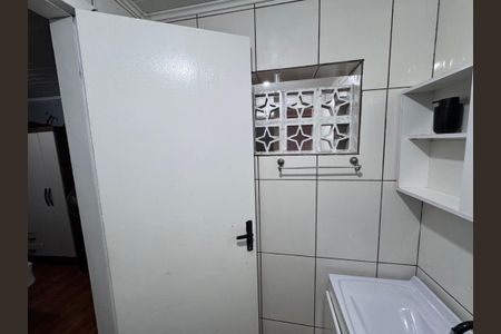 Casa à venda com 120m², 3 quartos e 2 vagasBanheiro