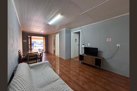 Casa à venda com 120m², 3 quartos e 2 vagasSala