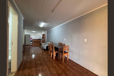 Casa à venda com 120m², 3 quartos e 2 vagasSala