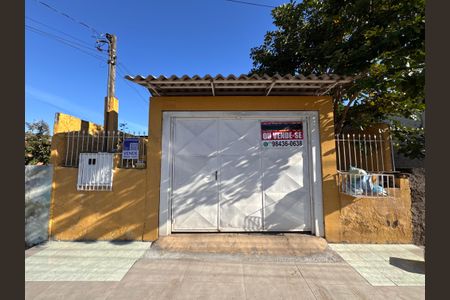 Casa à venda com 120m², 3 quartos e 2 vagasFachada