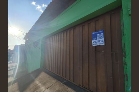 Casa à venda com 208m², 3 quartos e 2 vagascod placa