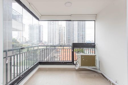 Varanda de kitnet/studio para alugar com 1 quarto, 33m² em Vila Nair, São Paulo