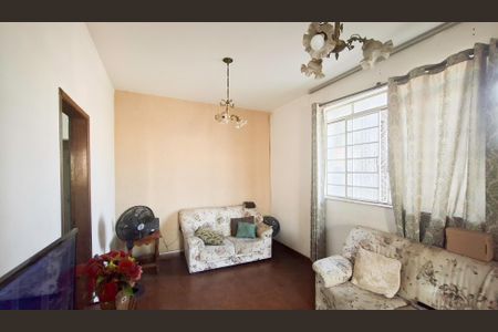 Casa para alugar com 547m², 5 quartos e 2 vagas Casa para alugar com 547m², 5 quartos e 2 vagasSala