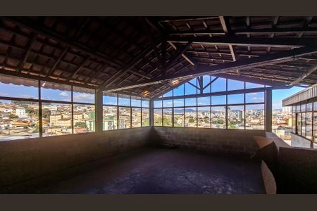 Casa para alugar com 547m², 5 quartos e 2 vagas Casa para alugar com 547m², 5 quartos e 2 vagasCobertura