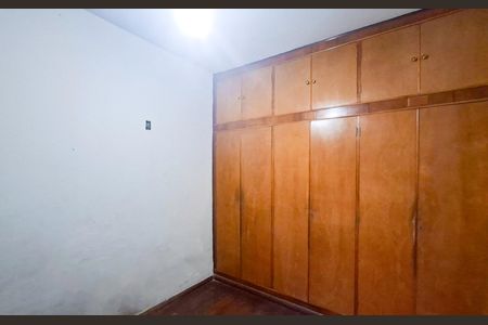 Casa para alugar com 547m², 5 quartos e 2 vagas Casa para alugar com 547m², 5 quartos e 2 vagasQuarto