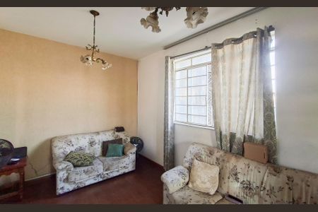 Casa para alugar com 547m², 5 quartos e 2 vagas Casa para alugar com 547m², 5 quartos e 2 vagasSala