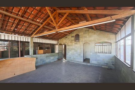 Casa para alugar com 547m², 5 quartos e 2 vagas Casa para alugar com 547m², 5 quartos e 2 vagasCobertura