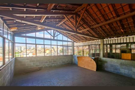 Casa para alugar com 547m², 5 quartos e 2 vagas Casa para alugar com 547m², 5 quartos e 2 vagasCobertura