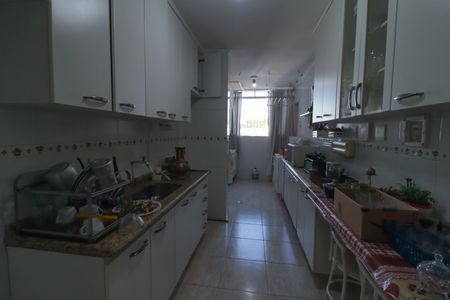 Apartamento à venda com 96m², 3 quartos e 2 vagas Apartamento à venda com 96m², 3 quartos e 2 vagasCozinha