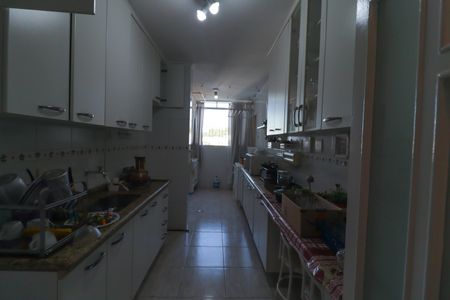 Apartamento à venda com 96m², 3 quartos e 2 vagas Apartamento à venda com 96m², 3 quartos e 2 vagasCozinha