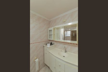 Apartamento à venda com 96m², 3 quartos e 2 vagas Apartamento à venda com 96m², 3 quartos e 2 vagasBanheiro da Suíte