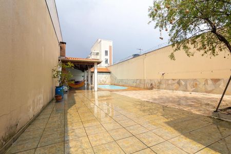 Casa à venda com 480m², 4 quartos e 6 vagas Casa à venda com 480m², 4 quartos e 6 vagasPiscina e Quintal