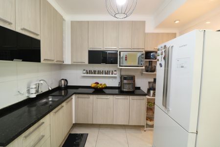 Casa de condomínio à venda com 123m², 2 quartos e 2 vagasCozinha