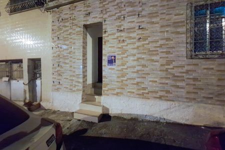 Casa à venda com 21m², 1 quarto e sem vaga Casa à venda com 21m², 1 quarto e sem vagaFachada