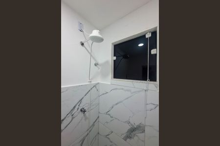 Casa à venda com 21m², 1 quarto e sem vaga Casa à venda com 21m², 1 quarto e sem vagaBanheiro