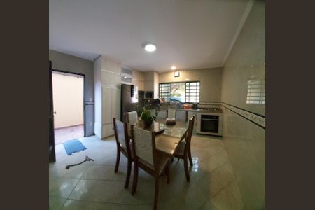 Casa à venda com 220m², 3 quartos e 3 vagasFoto 39