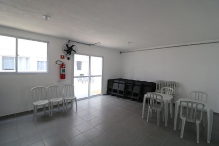 Apartamento para alugar com 42m², 2 quartos e sem vagaÁrea comum - Salão de festas