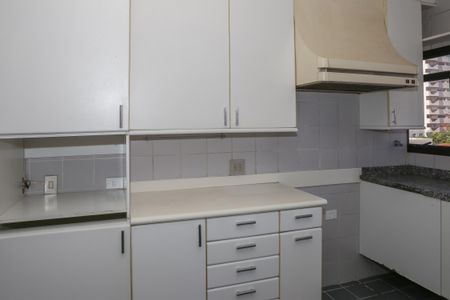 Apartamento à venda com 189m², 3 quartos e 3 vagasCozinha