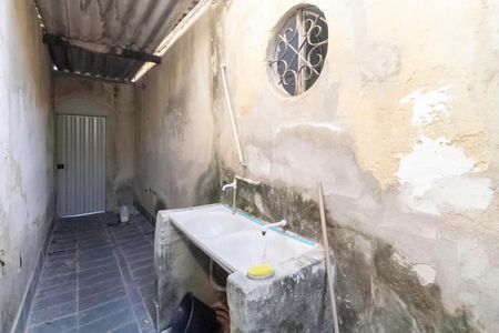 Casa à venda com 50m², 3 quartos e 1 vagaÁrea de serviço 