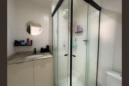 Studio à venda com 28m², 1 quarto e sem vaga Studio à venda com 28m², 1 quarto e sem vagaBanheiro