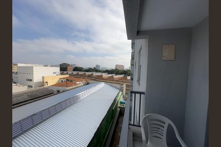 Studio à venda com 28m², 1 quarto e sem vaga Studio à venda com 28m², 1 quarto e sem vagaVaranda