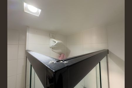 Studio à venda com 28m², 1 quarto e sem vaga Studio à venda com 28m², 1 quarto e sem vagaBanheiro