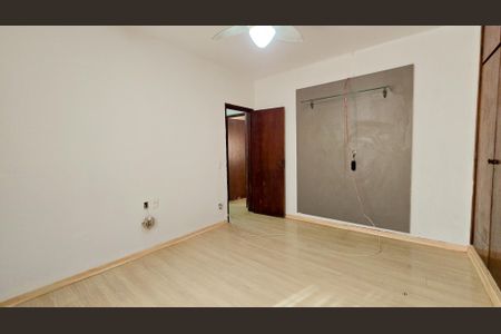 Apartamento à venda com 150m², 3 quartos e 3 vagasQuarto 01 - Suite