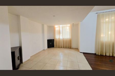 Apartamento à venda com 150m², 3 quartos e 3 vagasSala