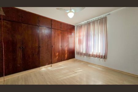 Apartamento à venda com 150m², 3 quartos e 3 vagasQuarto 01 - Suite