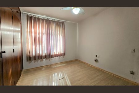 Apartamento à venda com 150m², 3 quartos e 3 vagasQuarto 01 - Suite