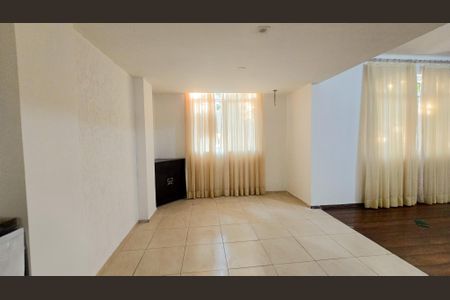 Apartamento à venda com 150m², 3 quartos e 3 vagasSala