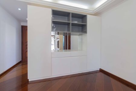 Apartamento para alugar com 65m², 2 quartos e 2 vagasSala