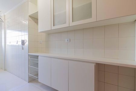 Apartamento para alugar com 65m², 2 quartos e 2 vagasCozinha