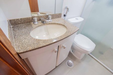 Apartamento para alugar com 65m², 2 quartos e 2 vagasBanheiro