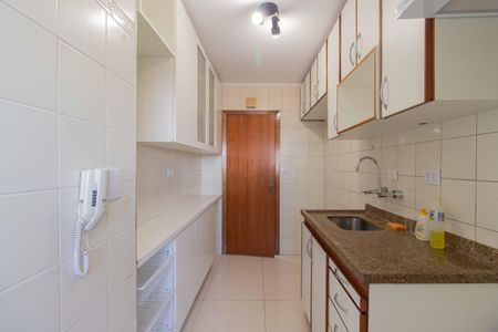 Apartamento para alugar com 65m², 2 quartos e 2 vagasCozinha