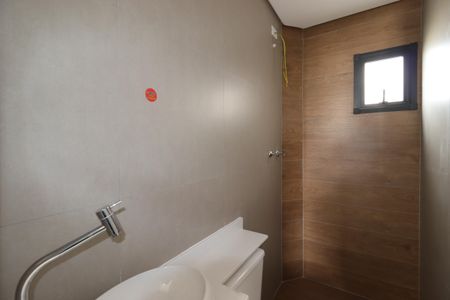 Apartamento à venda com 108m², 2 quartos e 1 vagaBanheiro da Suíte 2